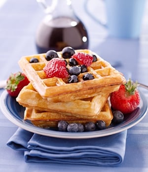 blueberry-and-strawberry-waffles-breakfast