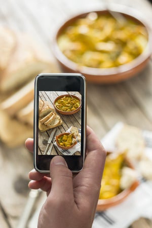 Want Your Brand to Resonate with Millennial Foodies? Reach Out.